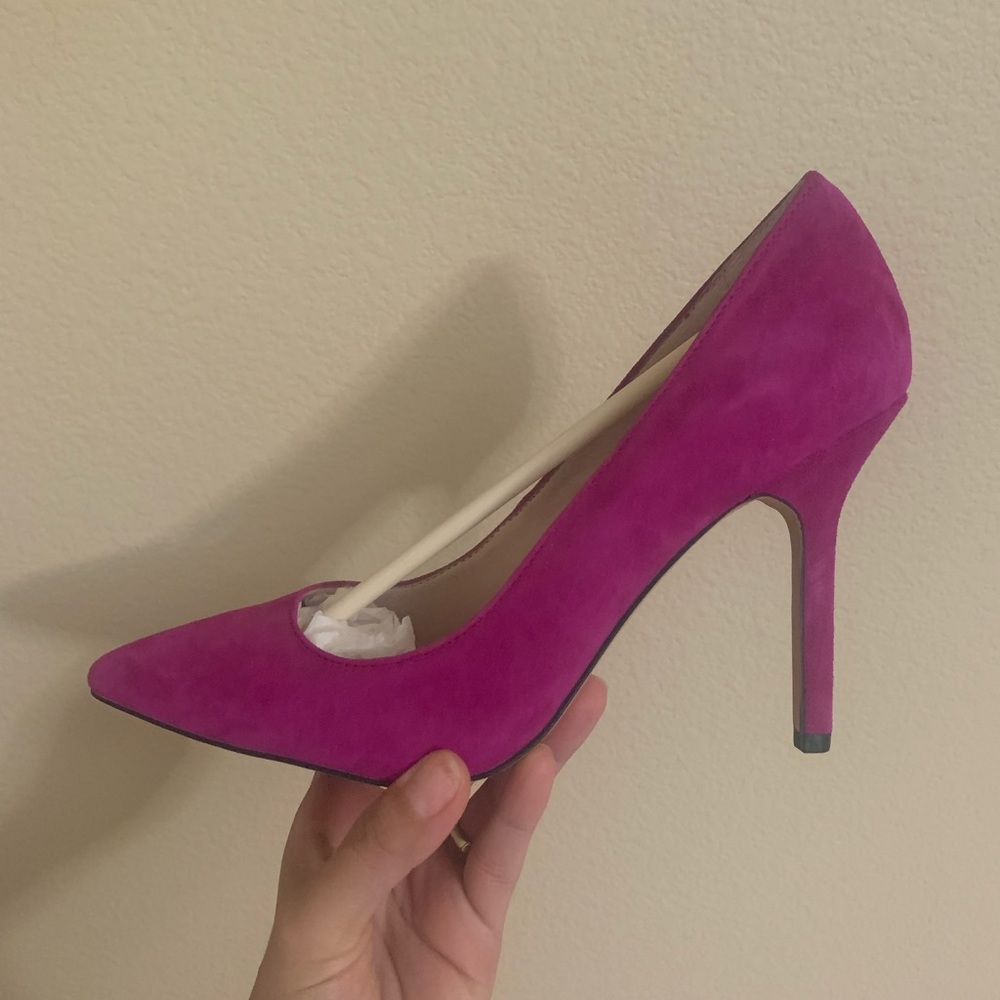 TWO PAIRS Vince Camuto Pumps